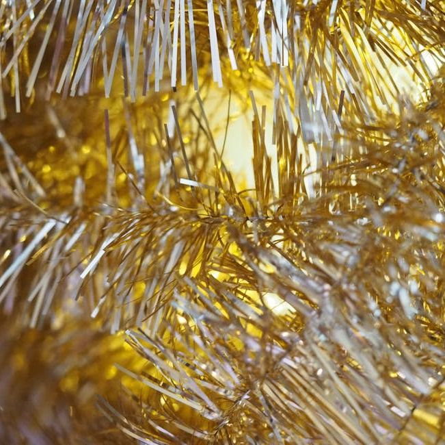 Alarmnummers schadeverzekeraars en de links om een schade te melden.