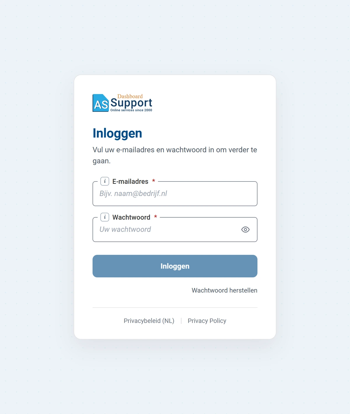 Het inlogblok groot in beeld. Bovenaan het logo, daaronder de kop Inloggen met de uitleg. De velden E-mailadres en Wachtwoord hebben elk een rood sterretje, en rechts in het wachtwoordveld staat een oogje. Onderaan de knop Inloggen, de knop Wachtwoord herstellen en twee links naar het privacybeleid.